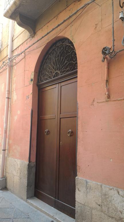Casa Vacanze Trapani Via Merce Exterior foto